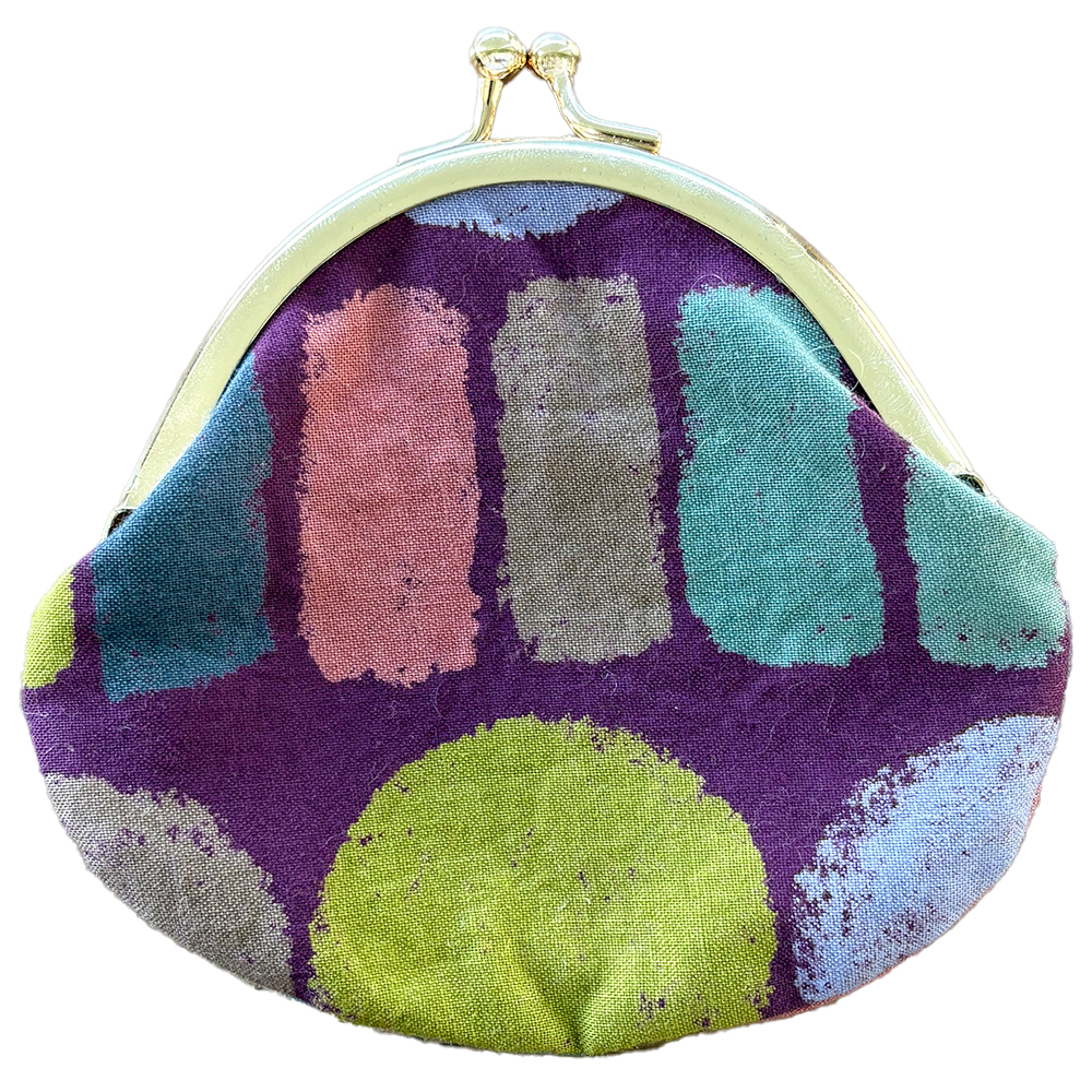 がま口ポーチ　中