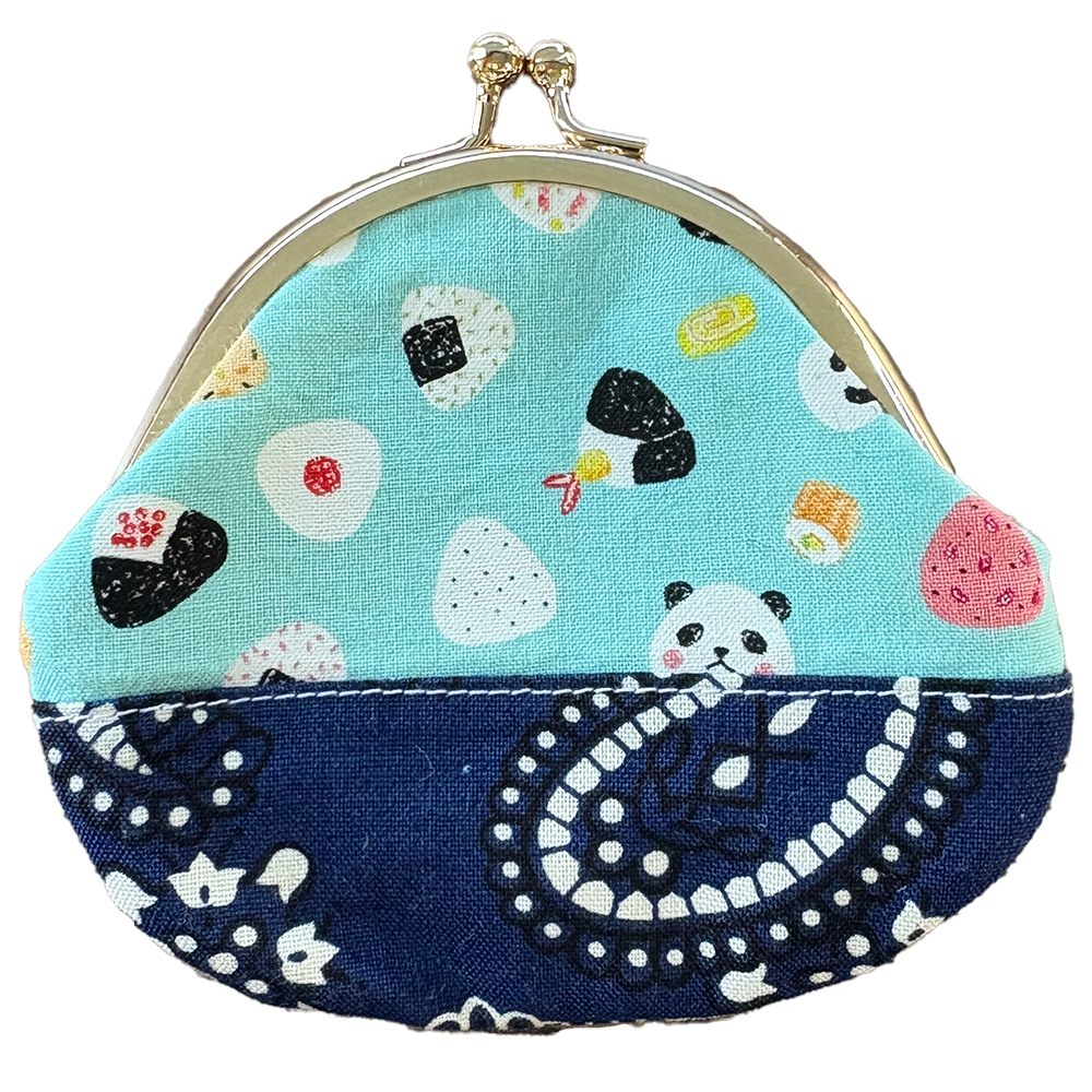 がま口ポーチ　中