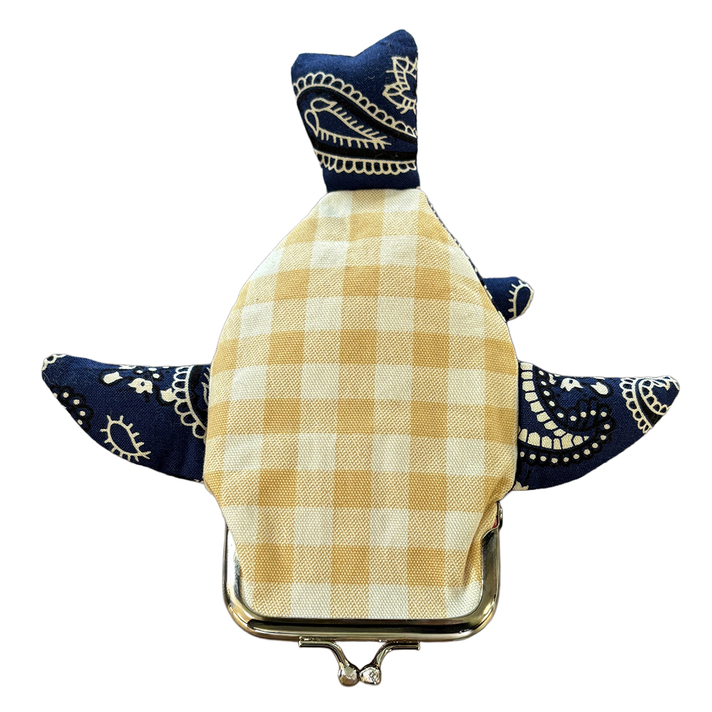 がま口ポーチ・ジンベイザメ型　中